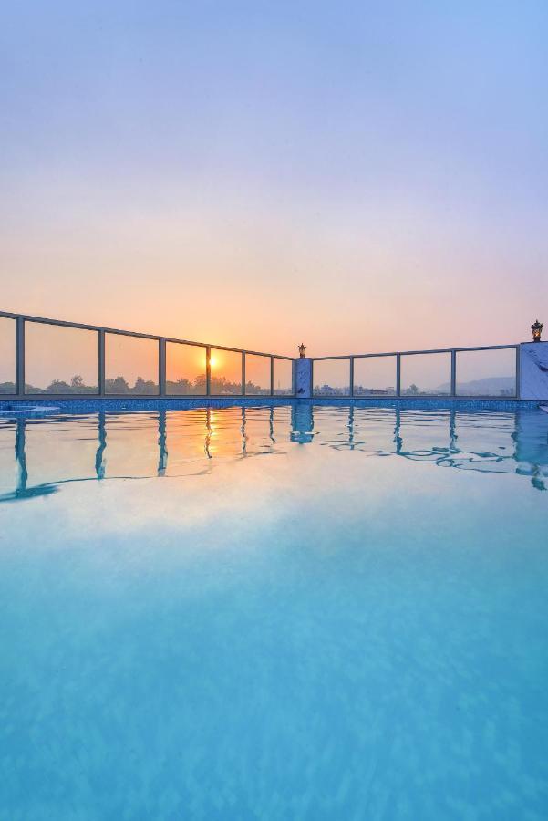 Hotel Holy Vivasa Ришикеш Экстерьер фото